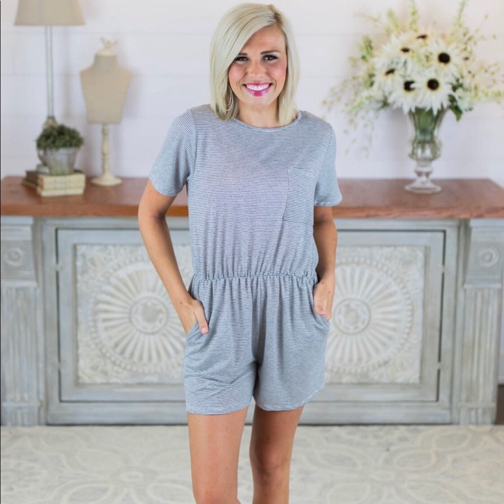 New Size L Gray Pocket Romper!💕